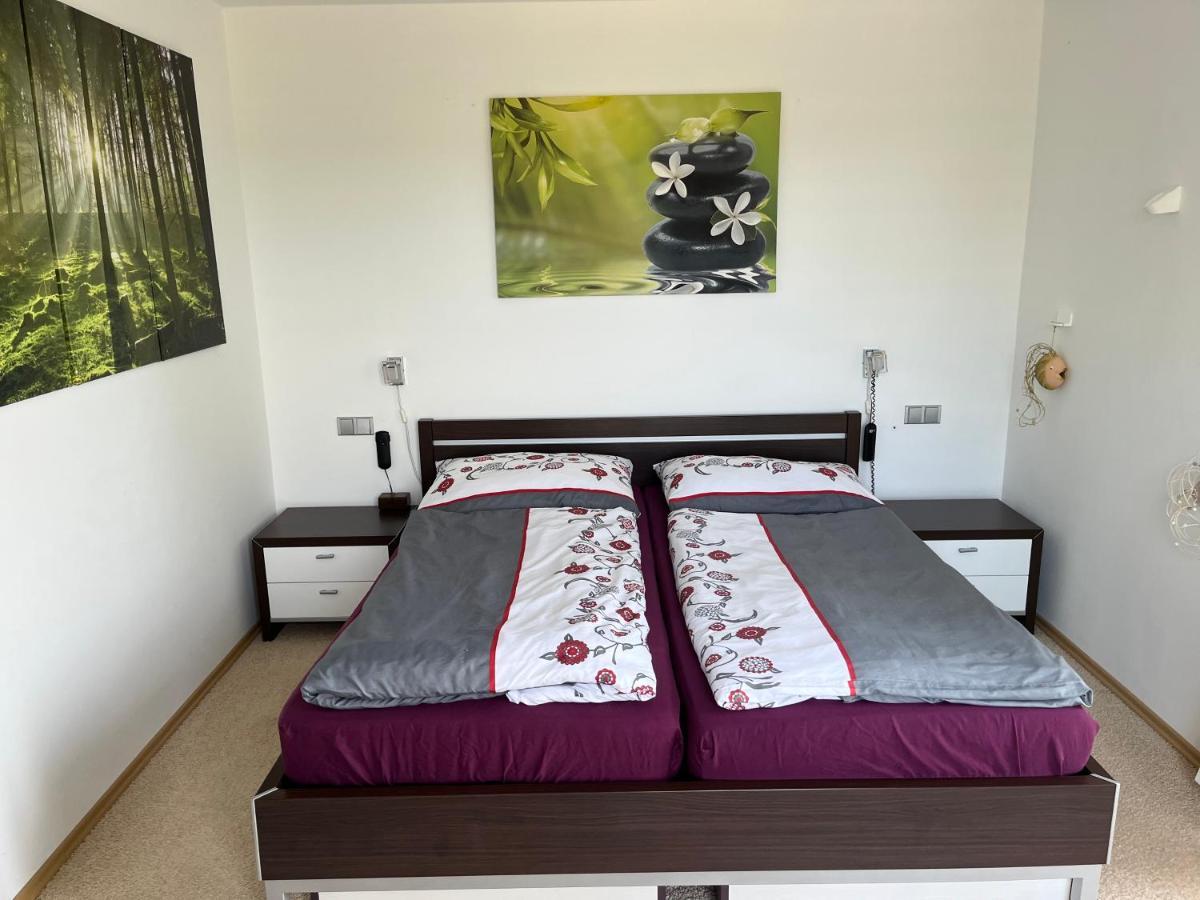 Apartman S Wellness Sluzbami Черчани Экстерьер фото